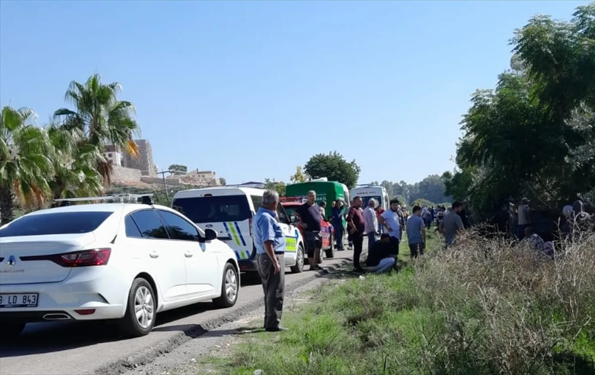 Mersin'in Silifke ilçesinde kontrolden çıkan otomobil bir kişinin ölümüne yol açtı