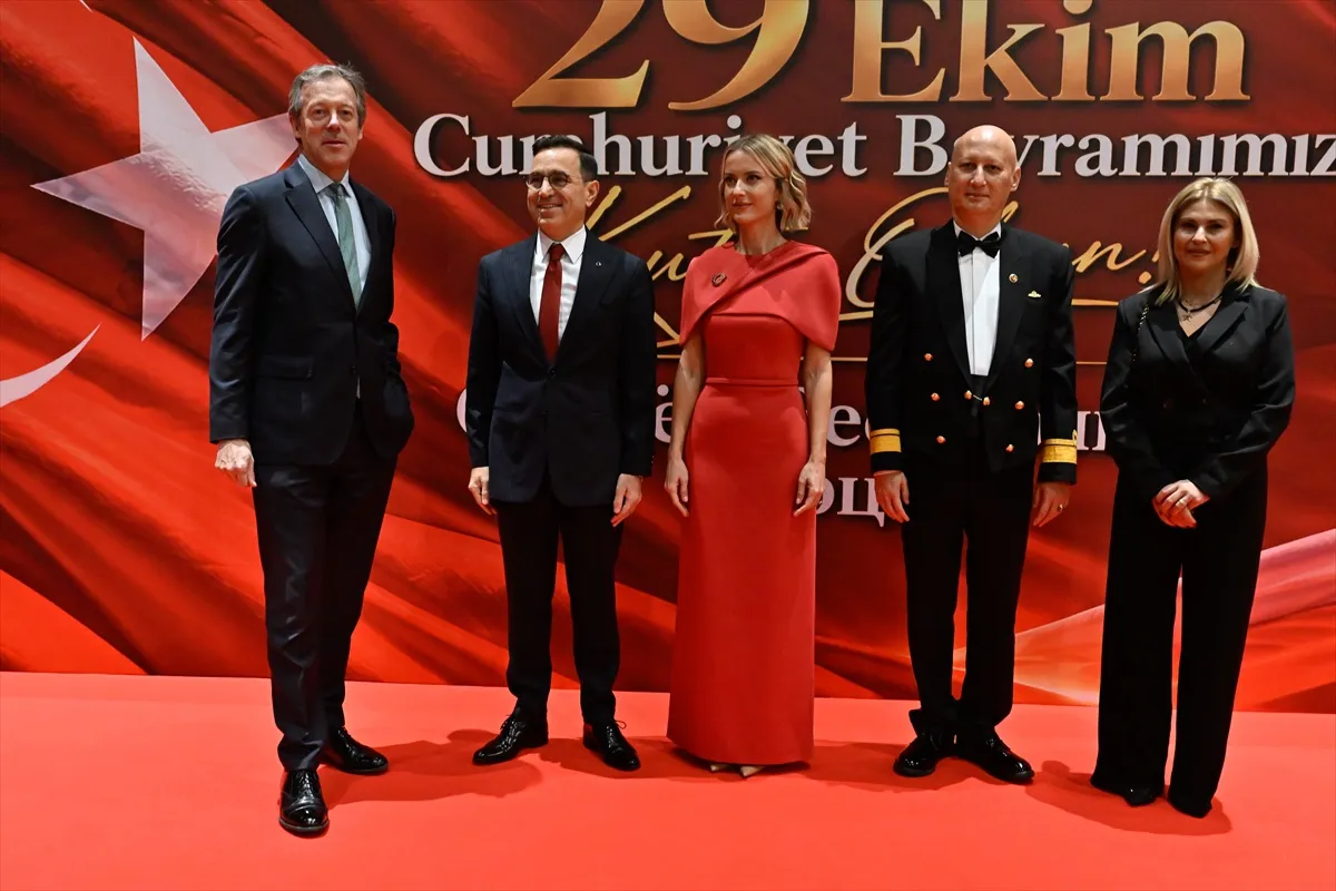 Moskova'da 29 Ekim Cumhuriyet Bayramı coşkusu Anadolu Ateşi ile kutlandı