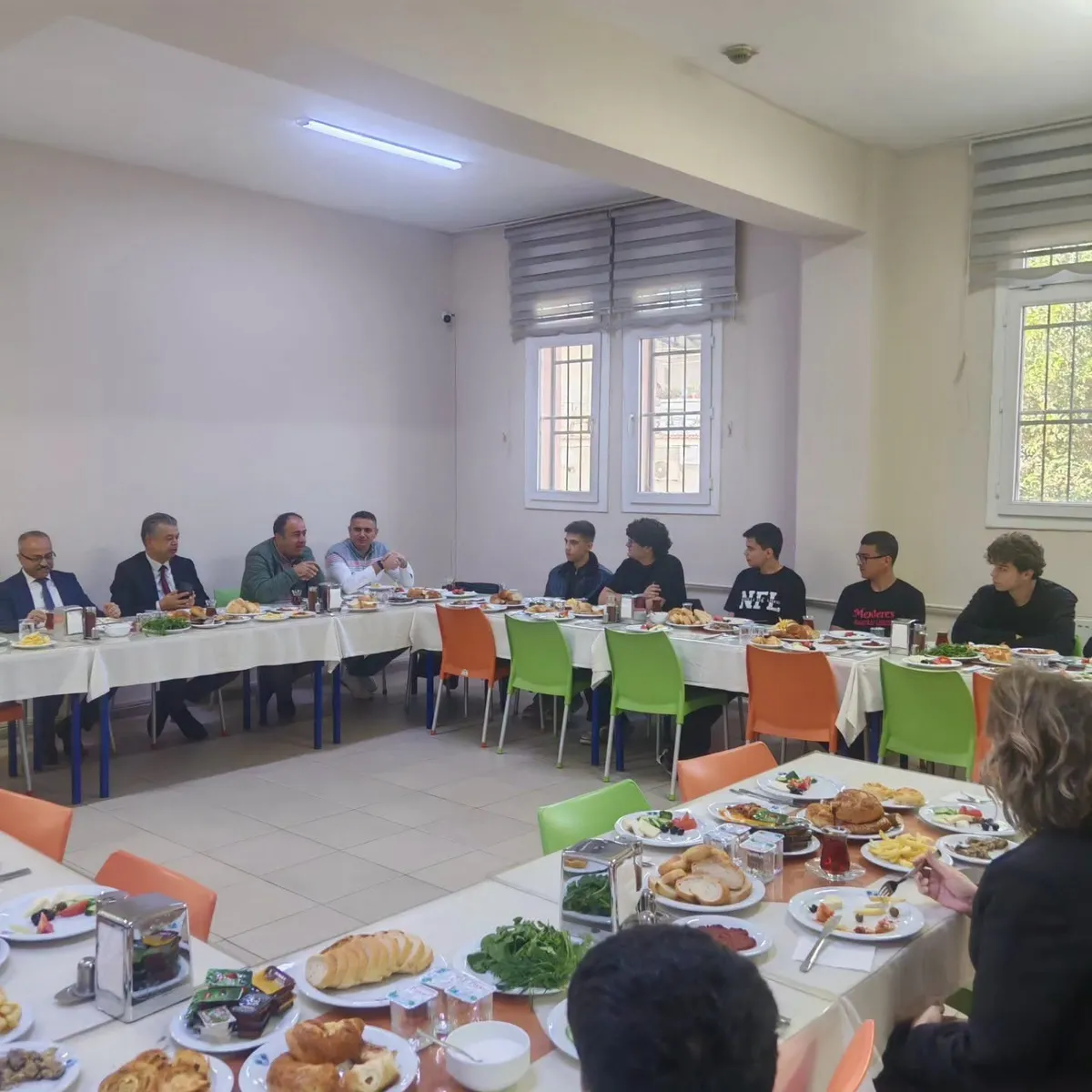 Nazilli Fen Lisesi öğrencileri eğitim yöneticileriyle bir araya geldi