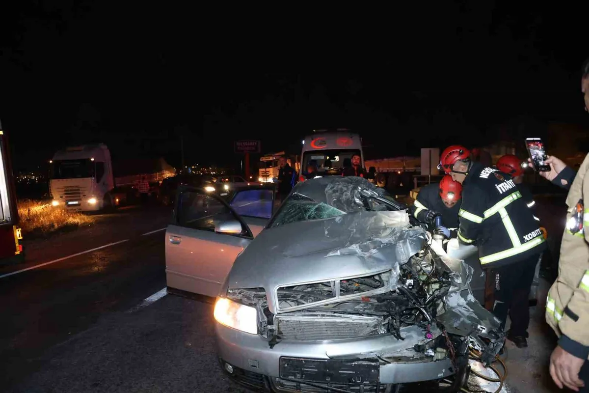 Nevşehir-Gülşehir yolunda meydana gelen trafik kazasında 2 kişi yaşamını yitirdi