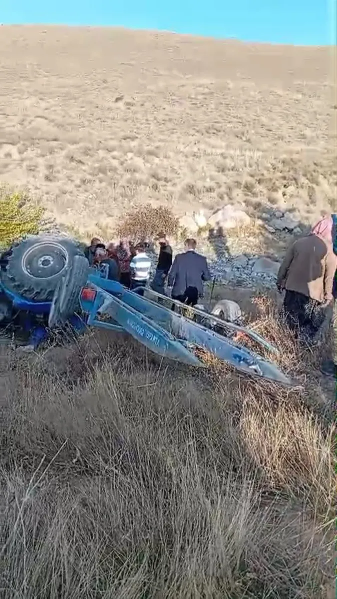 Niğde'nin Hacıbeyli köyünde devrilen traktörün sürücüsü ağır yaralandı