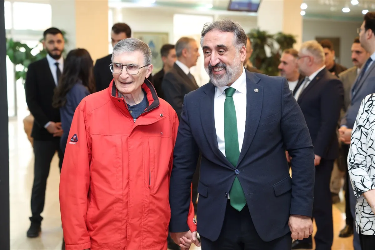 Nobel ödüllü bilim insanı Aziz Sancar Mardin Artuklu Üniversitesini ziyaret etti