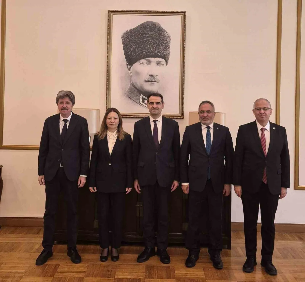 OMÜ Rektörü Fatma Aydın Çin'de akademik iş birliği görüşmeleri yaptı