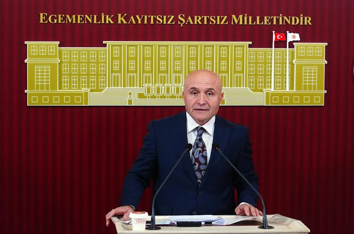 Samsun Milletvekili Erhan Usta'dan Dervişoğlu ve Bahçeli'nin görüntüsüne tepki