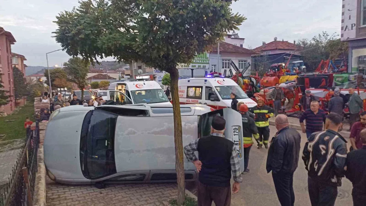 Samsun'un Havza ilçesinde iki otomobil çarpıştı: 4 kişi yaralandı