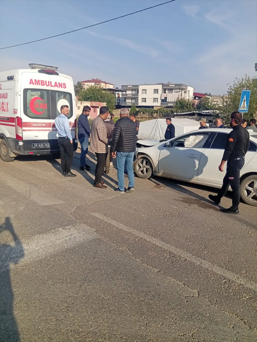 Siirt'in Kurtalan ilçesindeki trafik kazasında 3 kişi yaralandı