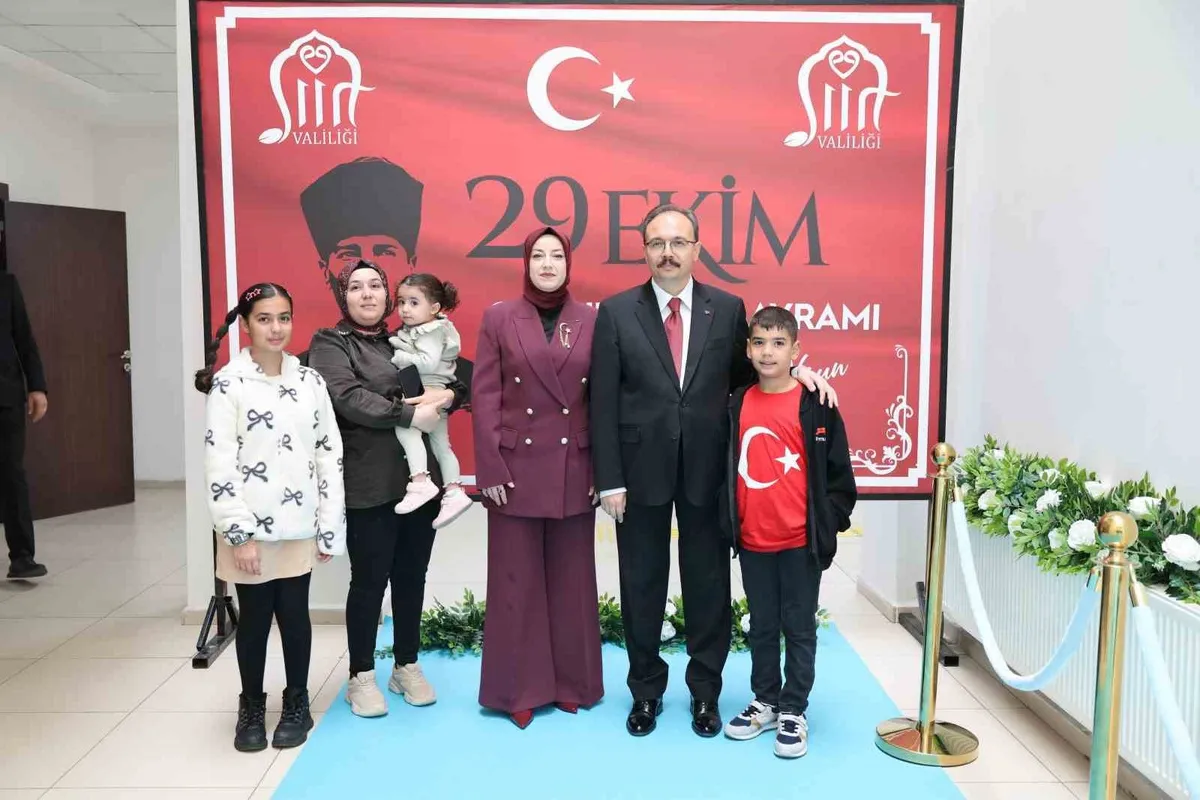 Siirt'te 29 Ekim Cumhuriyet Bayramı'nın 103. yıl dönümü coşkuyla kutlandı
