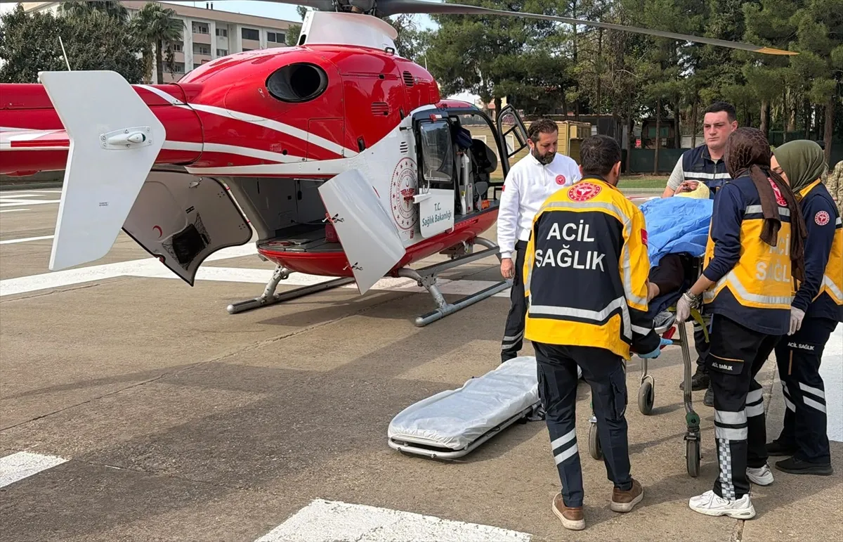 Şırnak Silopi'de vücudunda yanıklar oluşan hasta helikopterle Diyarbakır'a sevk edildi