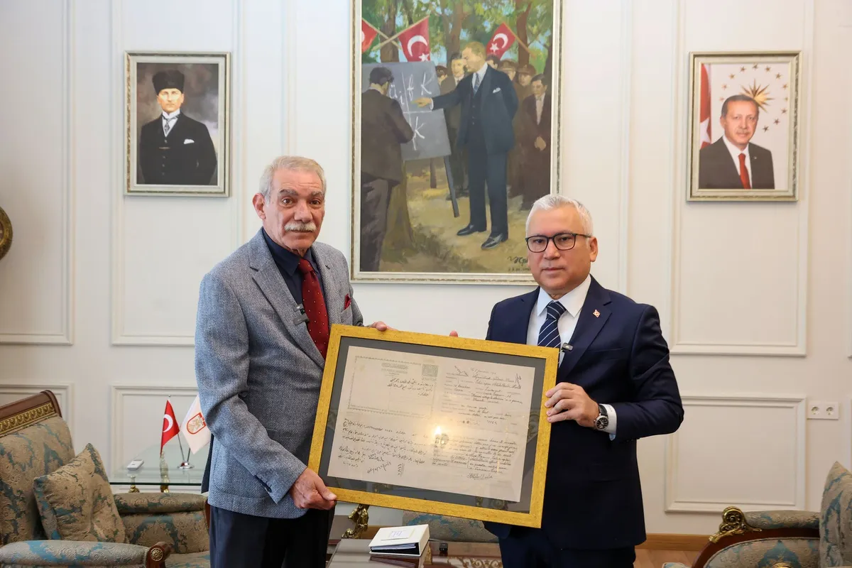 Sivaslı yüzbaşının 110 yıllık Sibirya esaret belgeleri torununa ulaştı