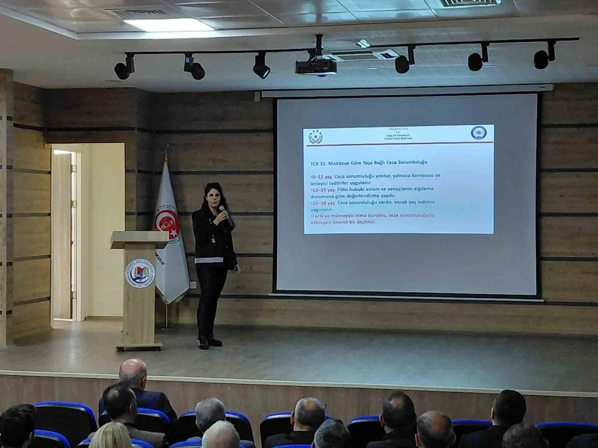 Tokat'ta okul güvenliği için 584 eğitimciye kapsamlı bilgilendirme yapıldı