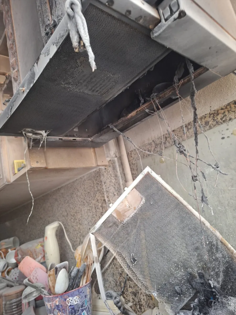 Yalova Çınarcık'taki bir apartman dairesinde mutfak yangını paniği yaşandı