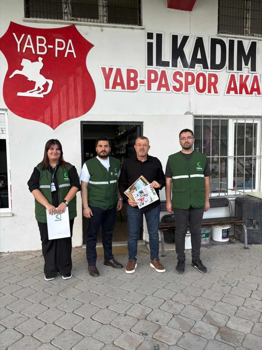 Yeşilay Samsun'daki futbol akademilerinde bağımlılıkla mücadele için harekete geçti