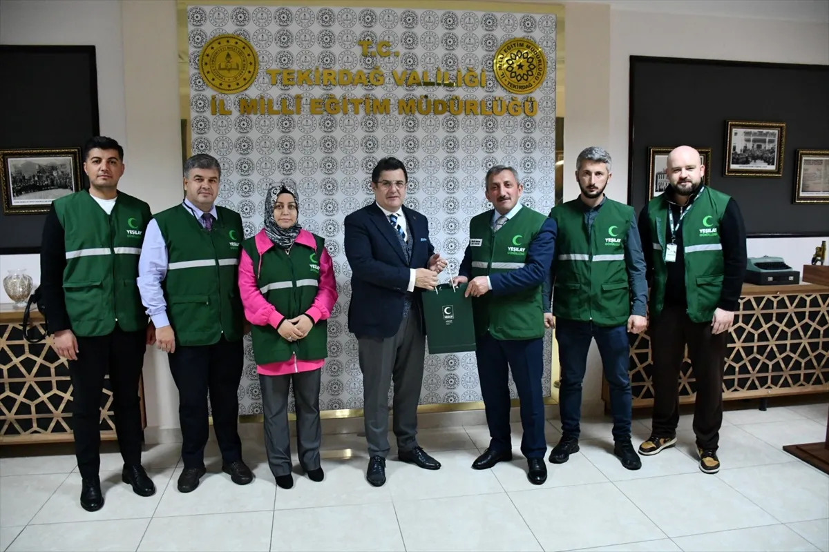 Yeşilay Tekirdağ Şube Başkanı Erdoğan'dan İl Milli Eğitim Müdürü Yeniyol'a ziyaret