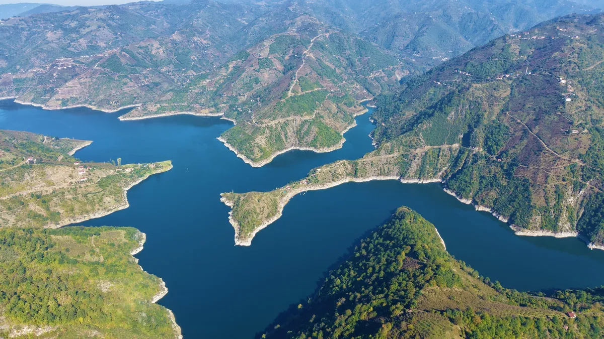 Yeşilırmak Samsun, Ordu ve Tokat illerinin sınırında görsel şölen sunuyor