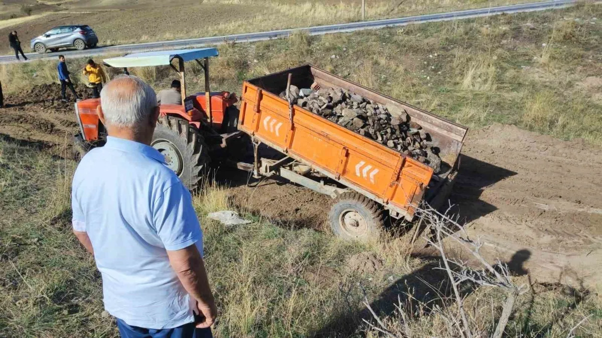 Yozgat'ta 80 yaşındaki Ali Yeşildağ imece usulüyle çeşmeler yaptırıyor