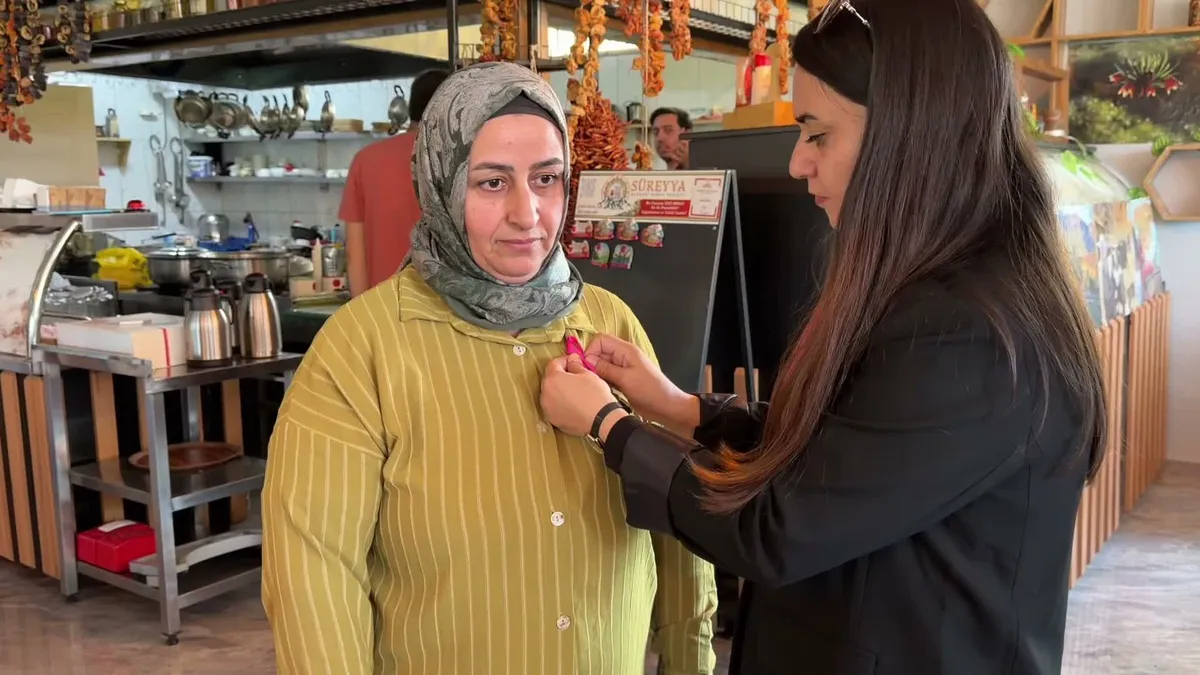 Yüksekova'da meme kanseriyle mücadelede erken tanının önemi vurgulandı
