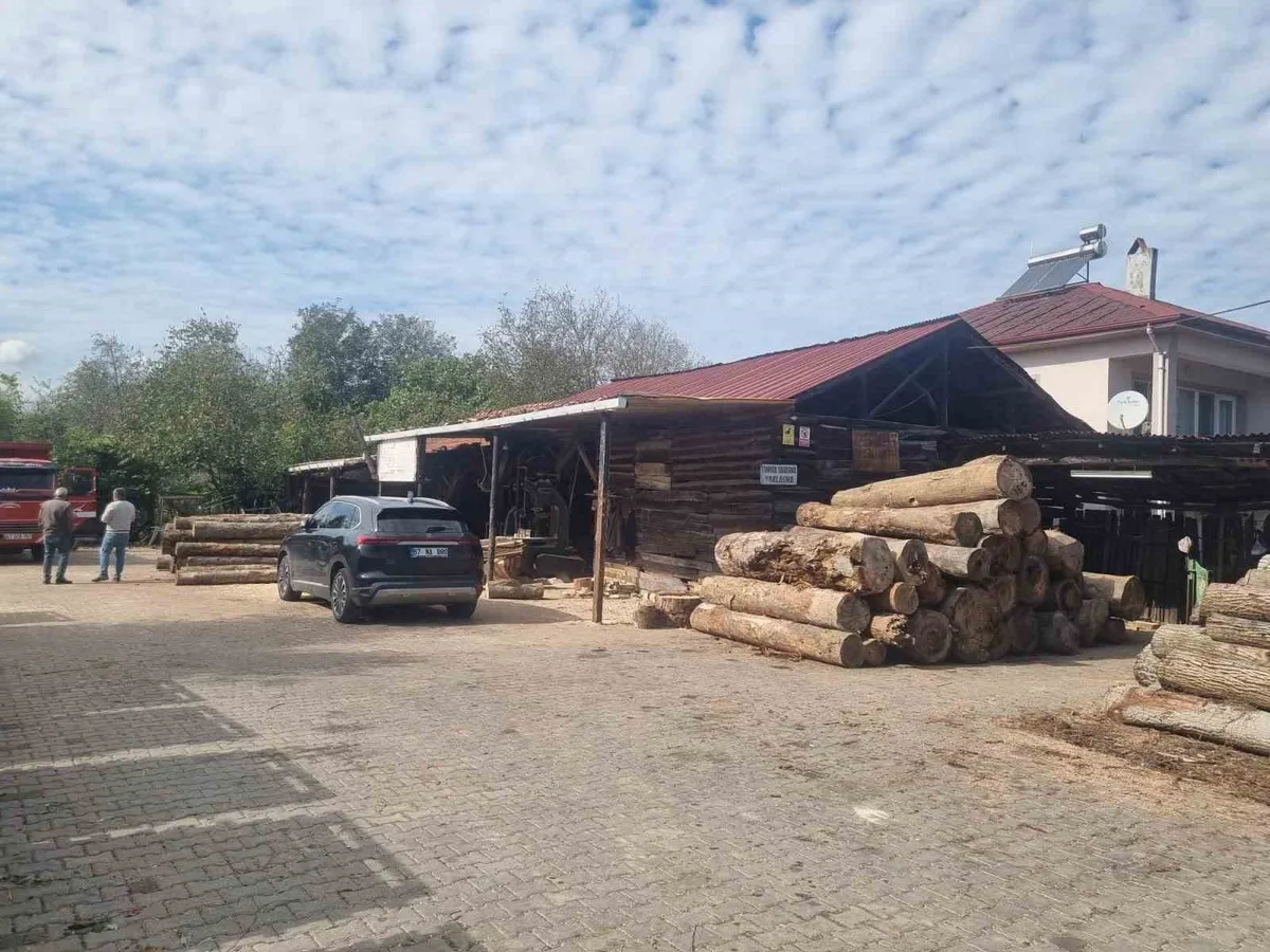 Zonguldak Çaycuma'da bir kişi evinde tüfekle vurulmuş halde bulundu