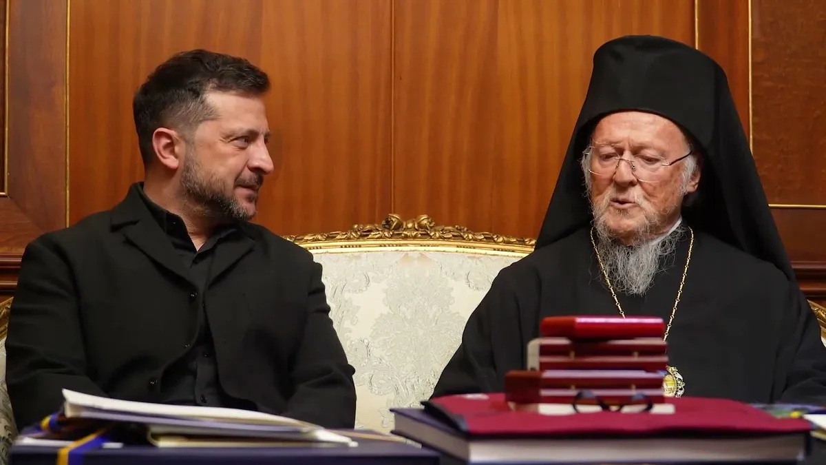 Ukrayna Devlet Başkanı Zelenski, Fener Rum Patriği Bartholomeos ile bir araya geldi